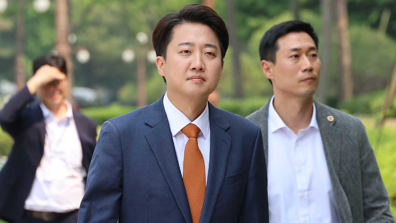 혁신당 "이준석, '대국민 언어 성폭력' 자행하고 항변만‥후보직 사퇴하라"