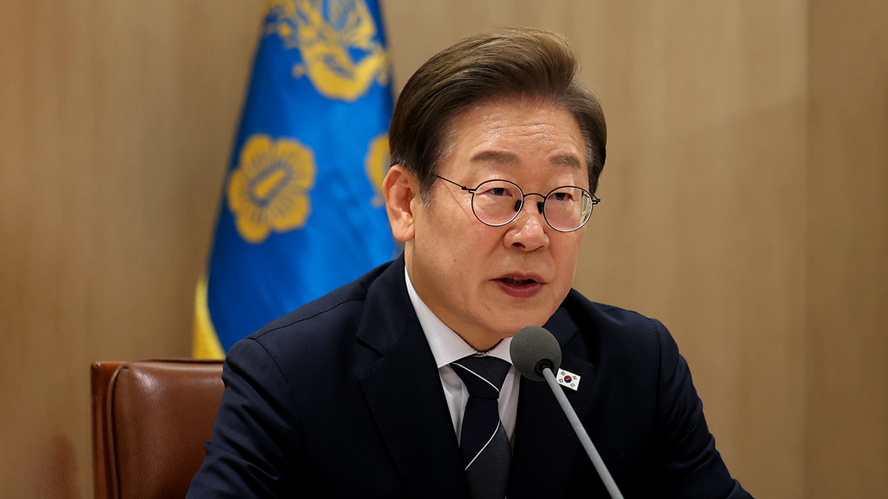 [속보] 이재명 대통령, 대북전단 살포 예방·처벌 대책 지시‥"엄중하게 인식"