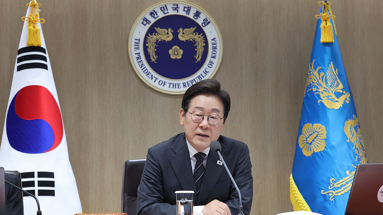 李대통령, 취임 19일 만 첫 수석보좌관 회의 주재