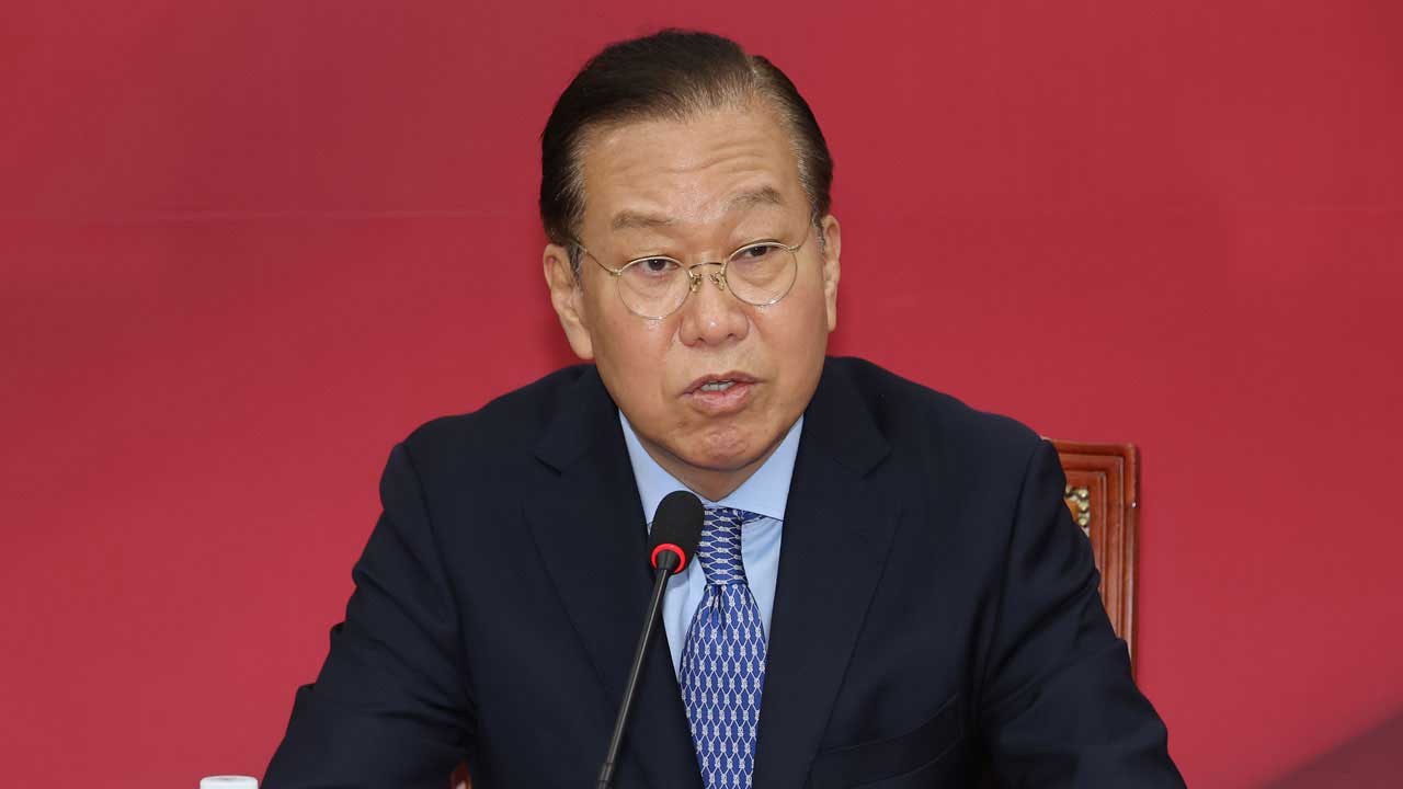 권영세 "'탄핵 사죄 당헌 명시'혁신위 안 수긍 어려워"