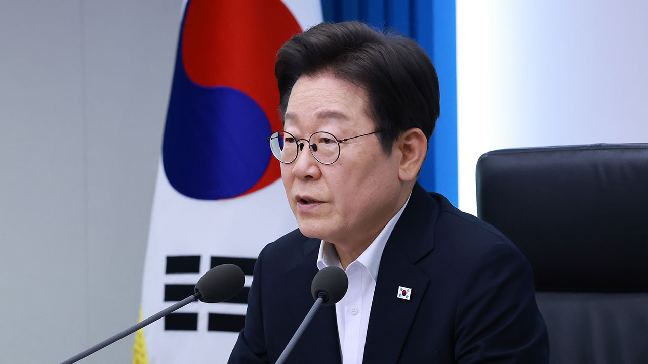 이재명 대통령 지지율 64%‥민주 46%·국민의힘 19% [한국갤럽]