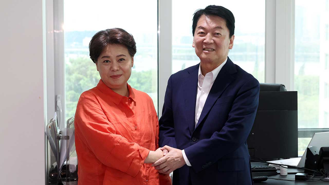 안철수, 윤희숙 찾아 "당 대표 선거, 일반 여론조사 100%로 해야"