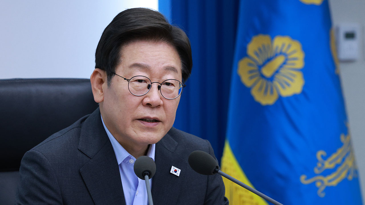 이 대통령 '잘한다' 61.5%‥민주 50.8%·국힘 29.0% [리얼미터]