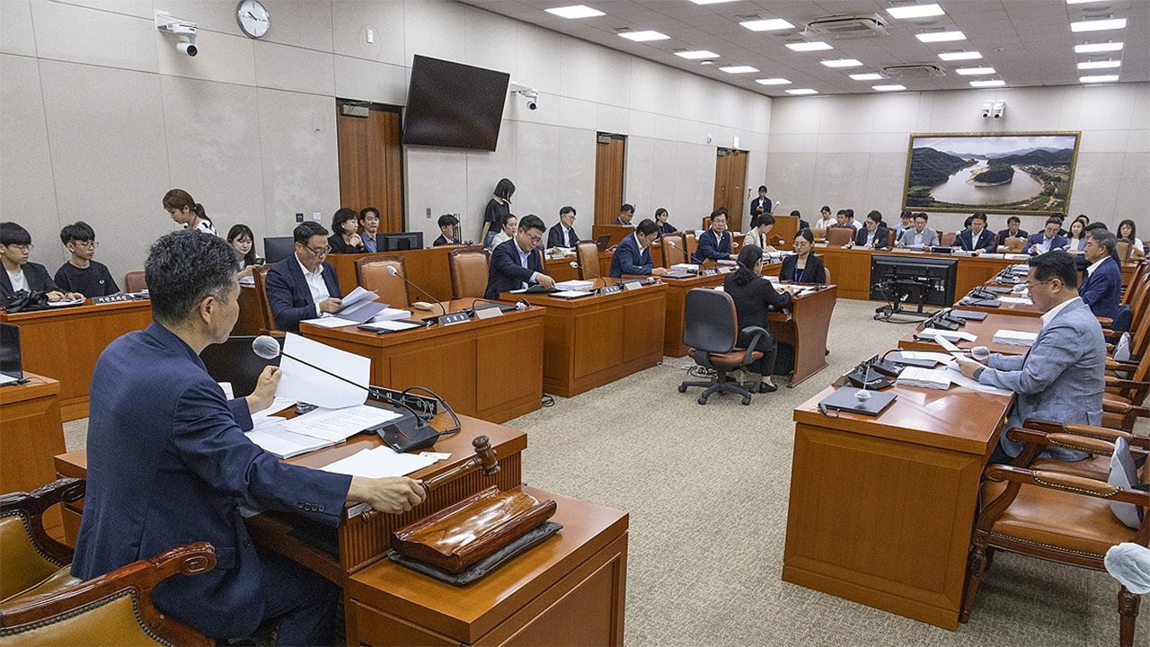 '농수산가격안정제 도입' 농안법, 소위 통과‥민주당 단독 진행