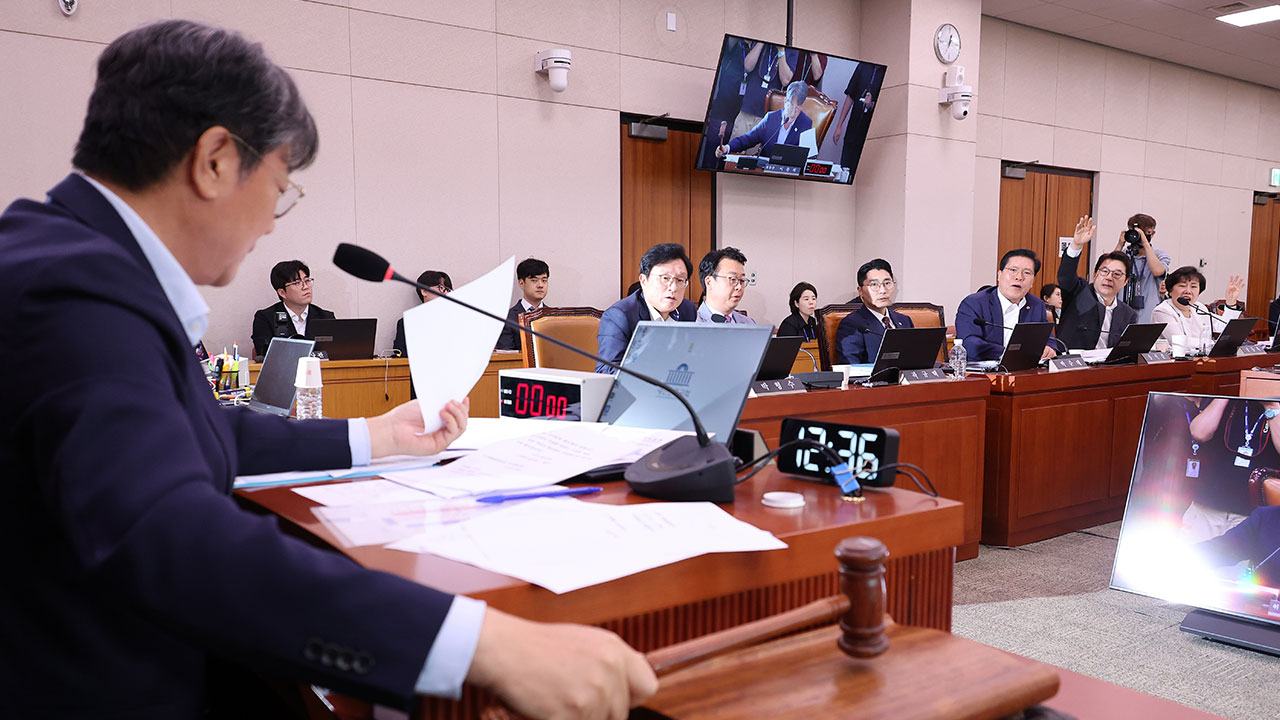 방송3법·노란봉투법, 민주당 주도로 국회 법사위 통과