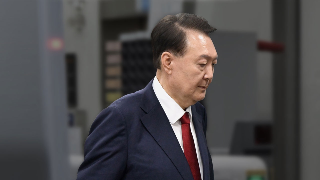 민주당, 윤 '속옷 차림' 특검 체포 거부에 "참담하고 추하다"