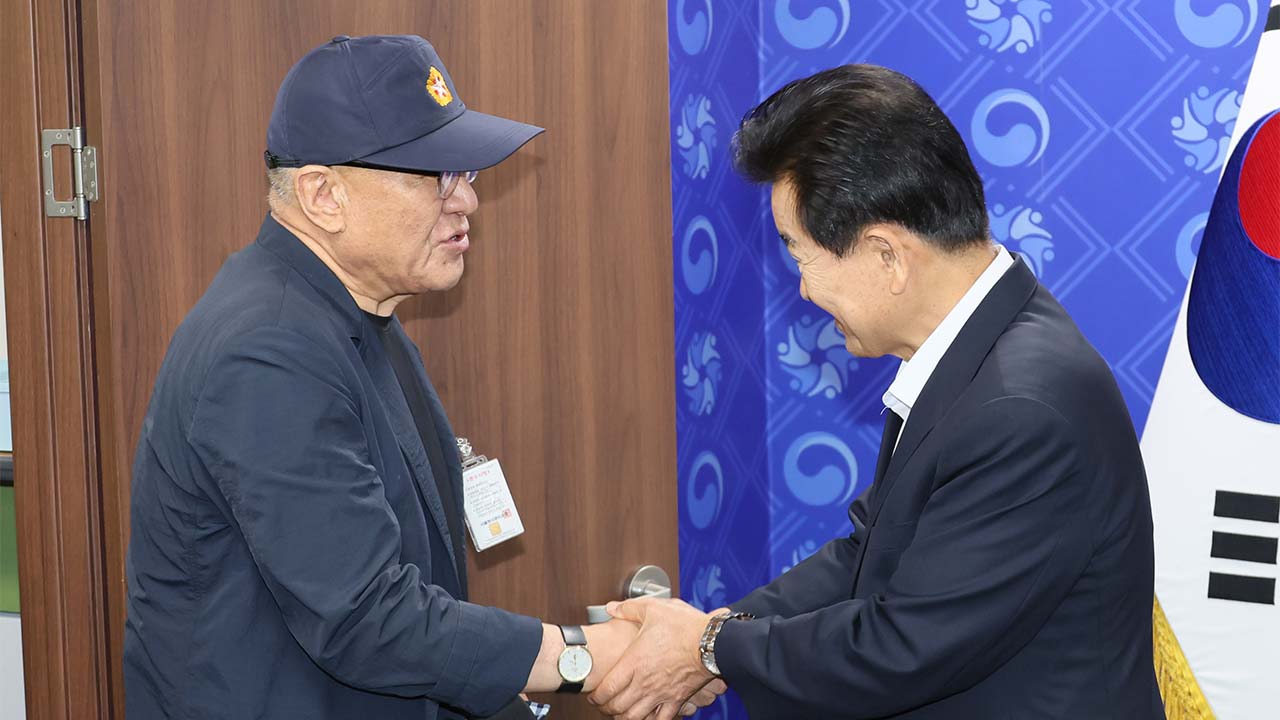 납북자 가족 만난 정동영 "남북대화 문 열려야"‥"생사 확인이라도 꼭"