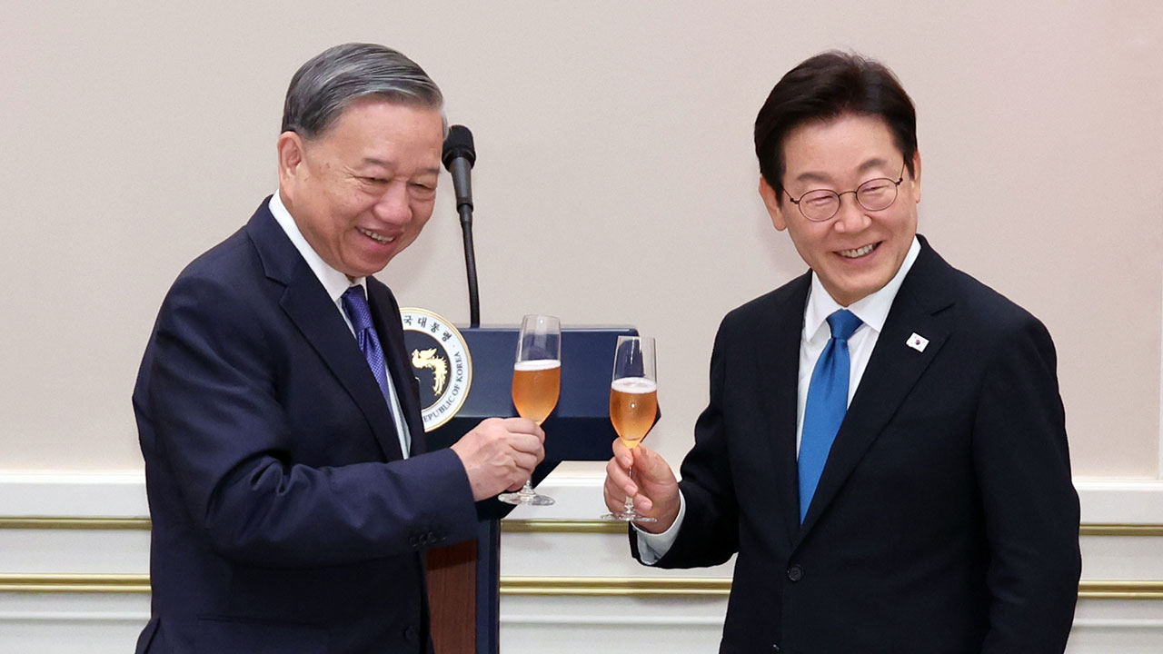 이재명 대통령 "신짜오" 인사에 베트남 서기장 "감사합니다"‥국빈만찬 열려