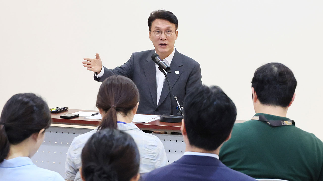 김민석 국무총리 첫 기자간담회 "정부 출범 1년, 국가 명운 결정‥민관 역량 결집해야"