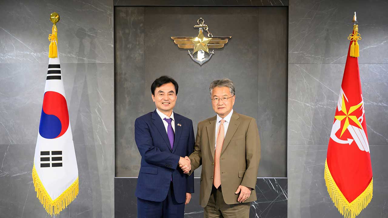 안규백, 美 대사대리 접견‥"한미는 바퀴의 양축처럼 늘 함께"