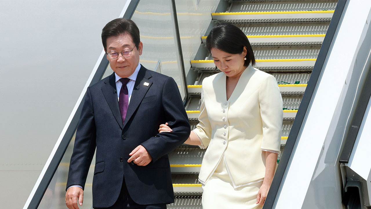 이 대통령, 도쿄 도착‥오후 이시바 총리와 한일정상회담