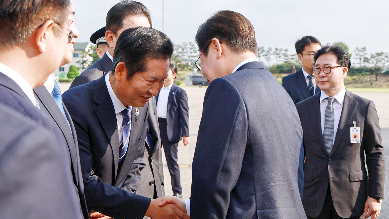민주당 "'정청래와 대통령 입장 다르다'는 말은 '선긋기' 아냐"