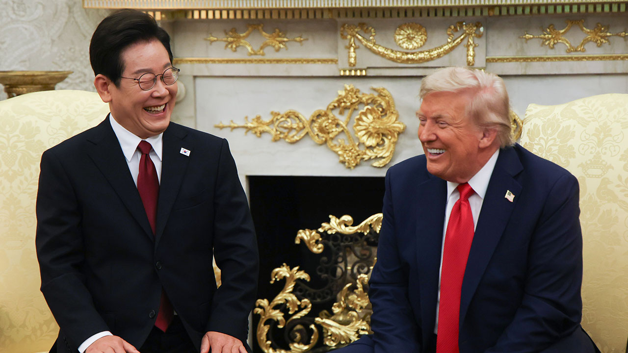 이 대통령, 트럼프 만나 "한반도 평화 만들어달라‥북한에도 트럼프 월드를"