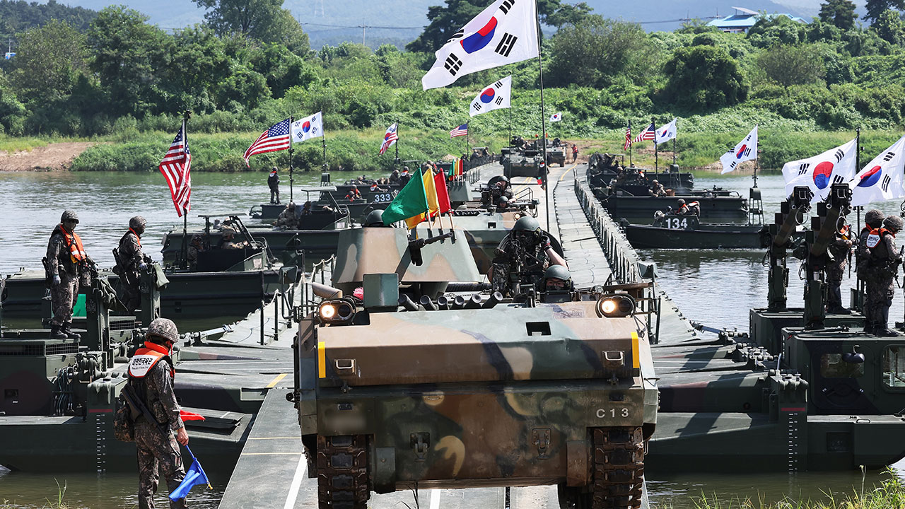 한미, 남한강서 연합 도하훈련‥양측 장비 상호운용 점검