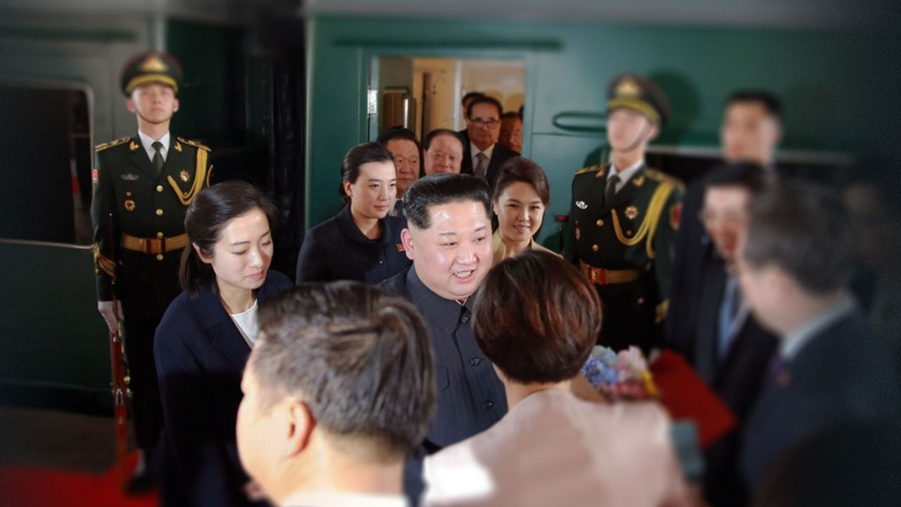 정부 소식통 "김정은, 오늘 오후 평양서 전용열차 타고 출발"