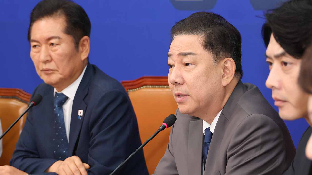 김병기 "사법부, 내란특별재판부 무조건 반대 말고 대안 내야"