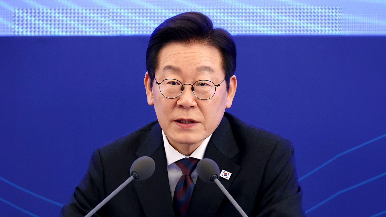 이 대통령 지지율 58%로 5%p하락‥부정 평가 1위 '외교'