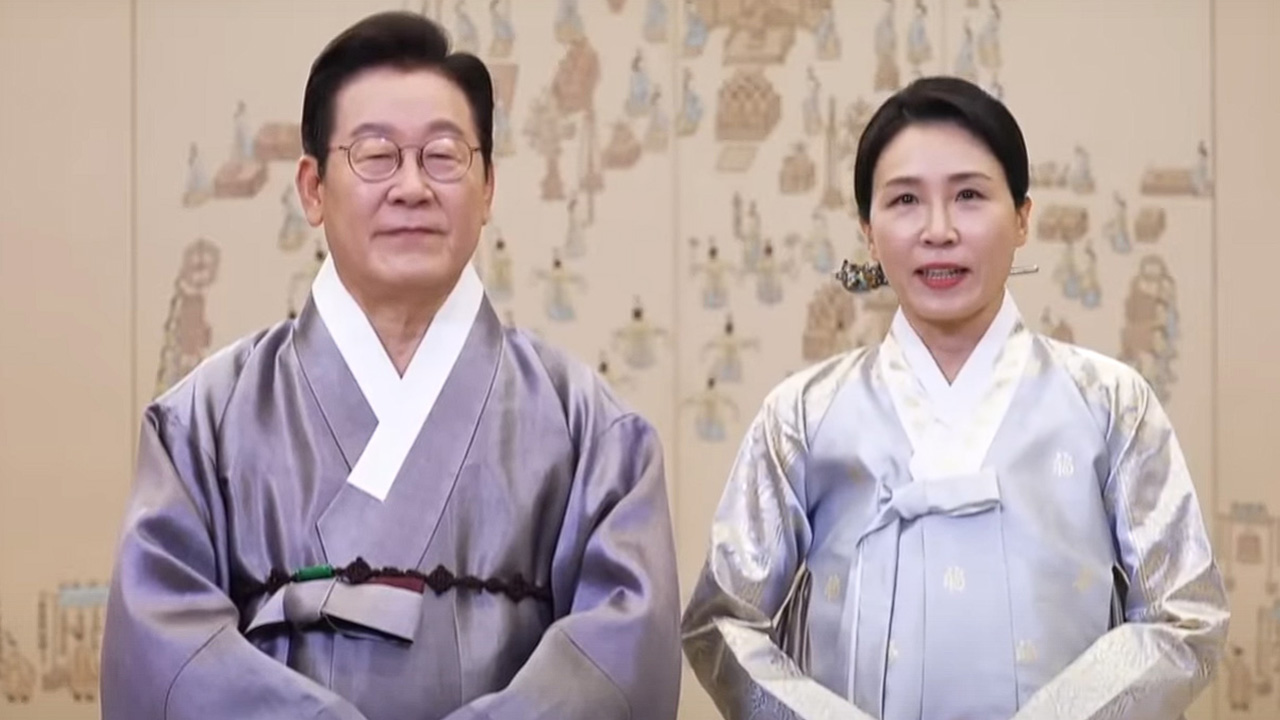 대통령실, "이 대통령 부부 출연한 추석 특집 예능 프로 방영 연기 요청"