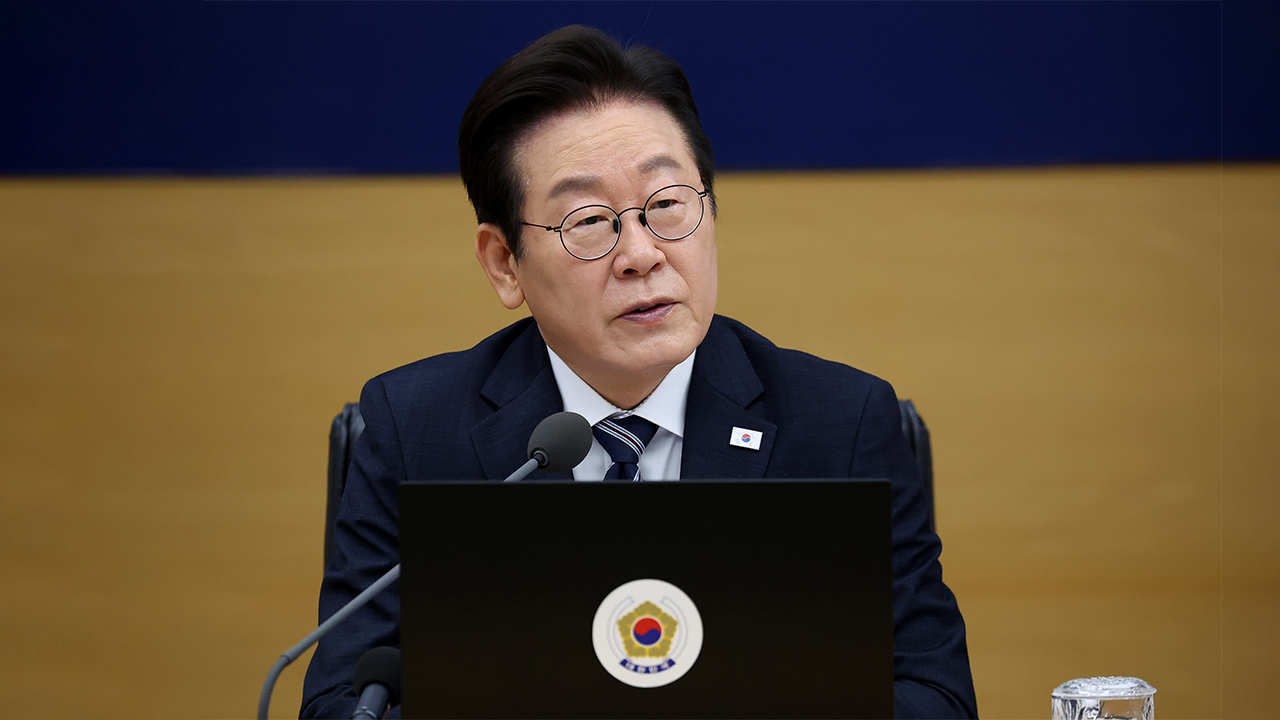 이 대통령 "'가자구호 선박 나포' 국민 안전확보에 최대 역량 투입"