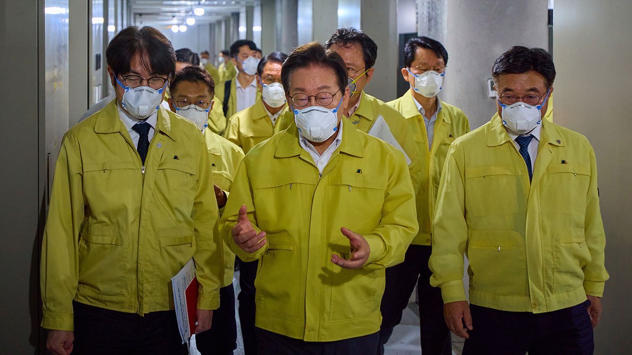 이 대통령, 연차 도중 국정자원 찾아‥"전산 자원 중요성, 국방에 비견"