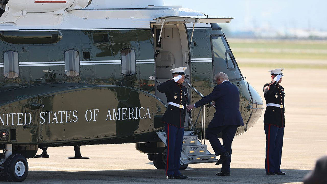 트럼프 미국 대통령 경주 도착, 방한 일정 돌입‥마린원·더비스트 동원