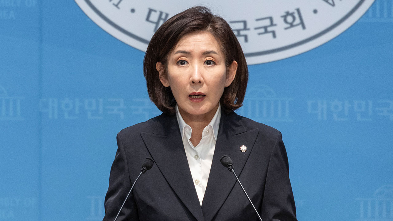 나경원 "이 대통령 범죄 재판 반드시 재개해야‥2025년 법사위 추한 모습으로 남아"