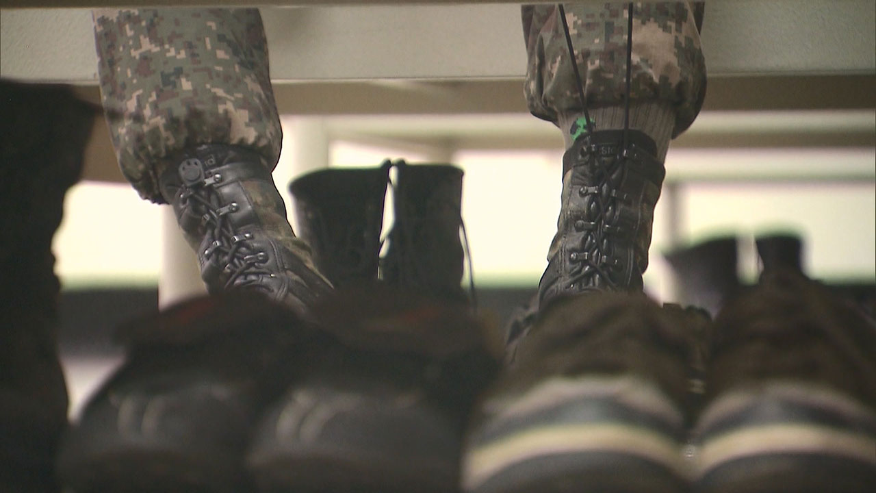 논산훈련소 조교, 훈련병에 조교모자·담배 세트로 팔다 적발