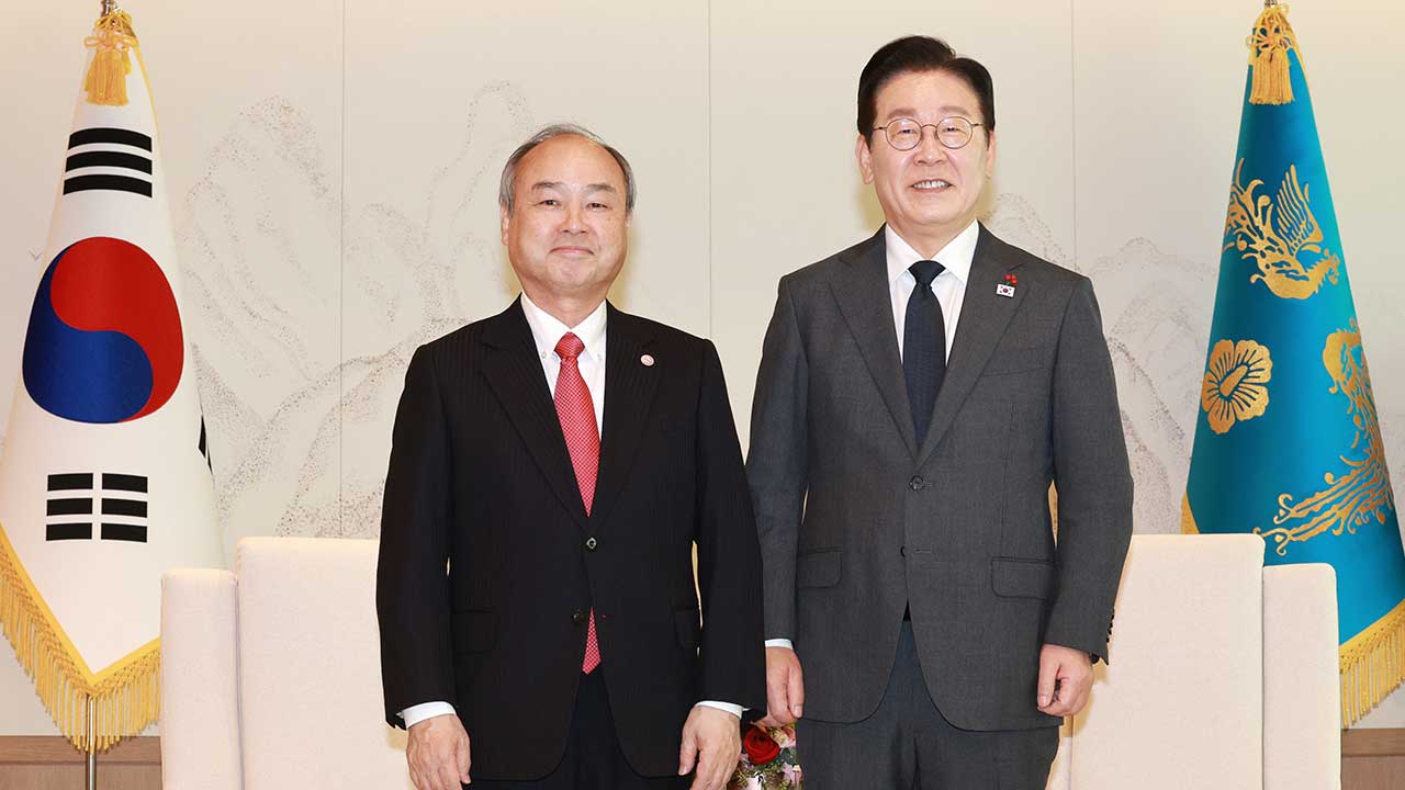 이 대통령 "인공지능, 국민의 초보적 인프라로"‥손정의 "인류가 금붕어 되는 시대"