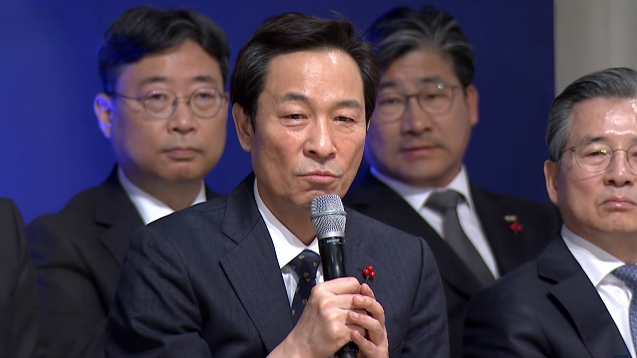 우상호 수석 "당과 대통령실, '내란재판부' 위헌성 최소화에 공감대"