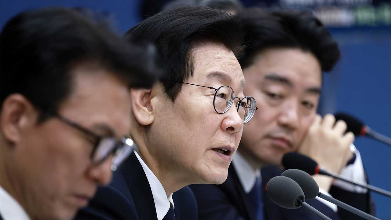 이 대통령, 광주도서관 붕괴사고에 "인적·물적 자산 최대한 동원" 