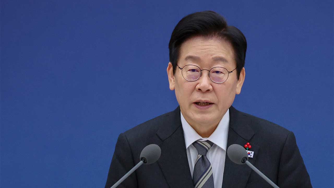 이 대통령 "건설사들, 주택 싸게 지어 LH에 비싸게 매각" 조사 지시