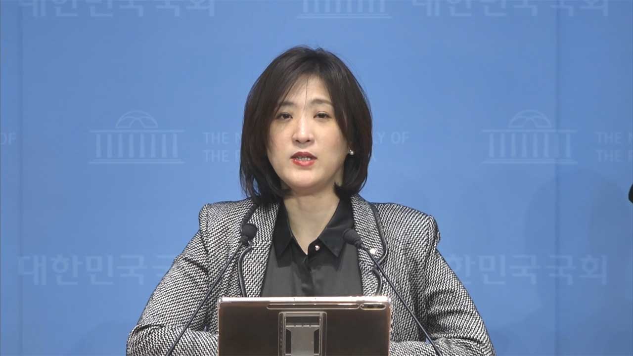 국힘, 대통령의 '탈모 치료약 건보 적용' 지시에 "'모퓰리즘' 멈춰라" 비판 