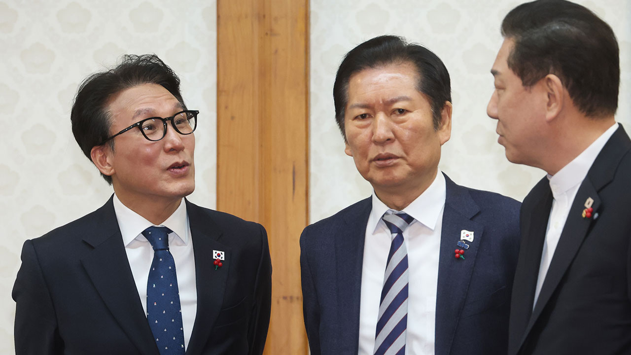 당정 "부동산 안정화 방안 모색‥석유화학·철강 구조개편 불가피"