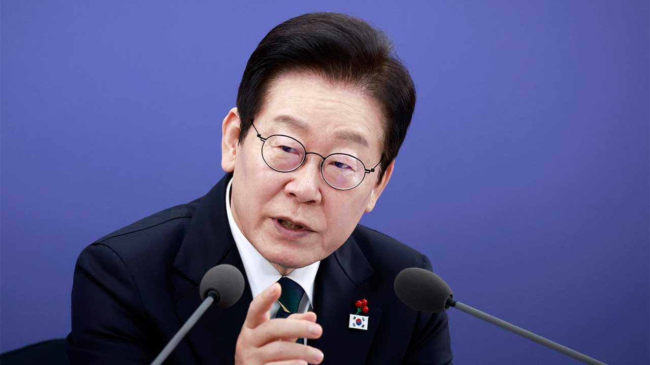 이 대통령 "생중계 업무보고, 국정 투명성·국민 주권의식 높이는 계기"