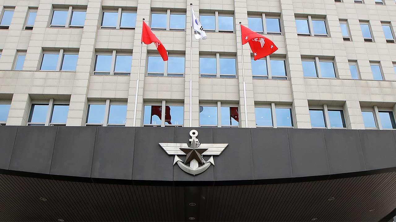 비상계엄 당시 기조실장 '파면'‥'계엄버스' 탑승자는 '강등'