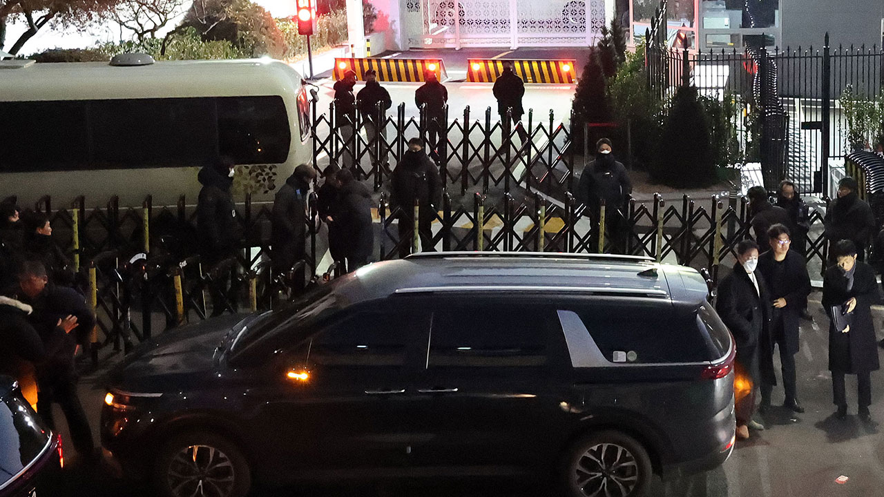 공수처, 윤 대통령 체포영장 집행 시도‥경찰 2700명 배치