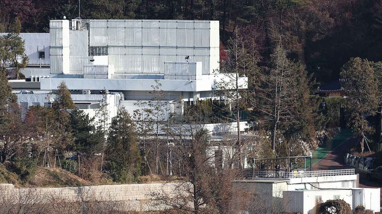 '한남동 관저 행진 시도' 바카라사이트 벳페어 조합원 2명 연행