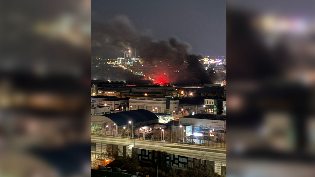 대구 달서구 이불솜 공장서 불‥7시간 만 완진