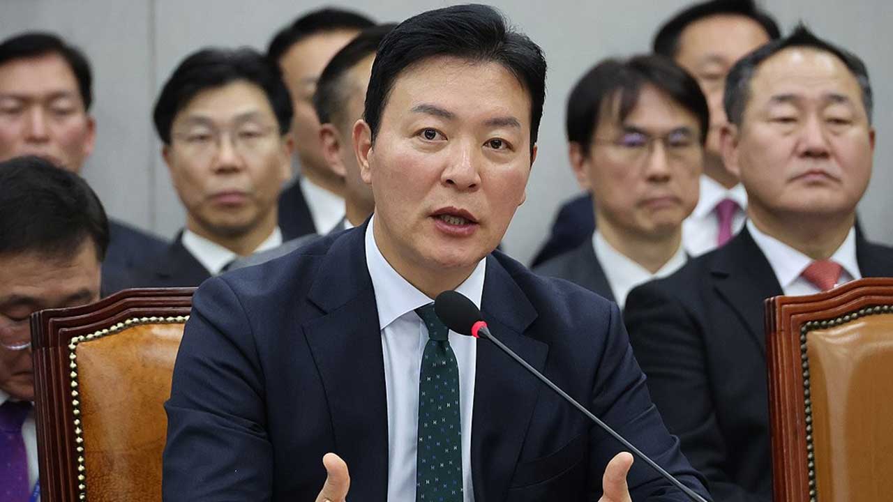 "영장 막으면 위법" 경호처 내부 게시글김성훈 차장 삭제 지시