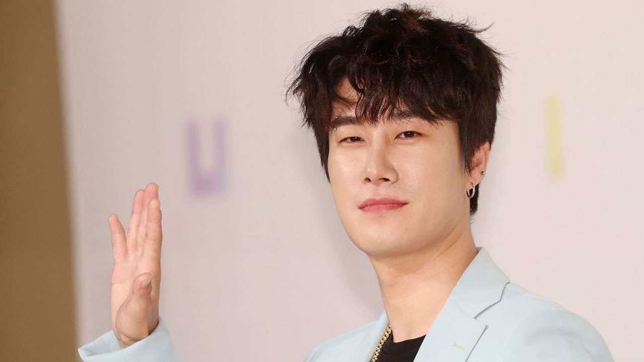 '행인 폭행' 래퍼 산이, 검찰에 불구속 송치