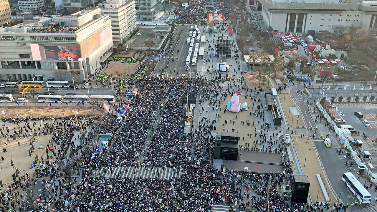 오늘 서울 도심 탄핵 찬반 집회‥혼잡 예상