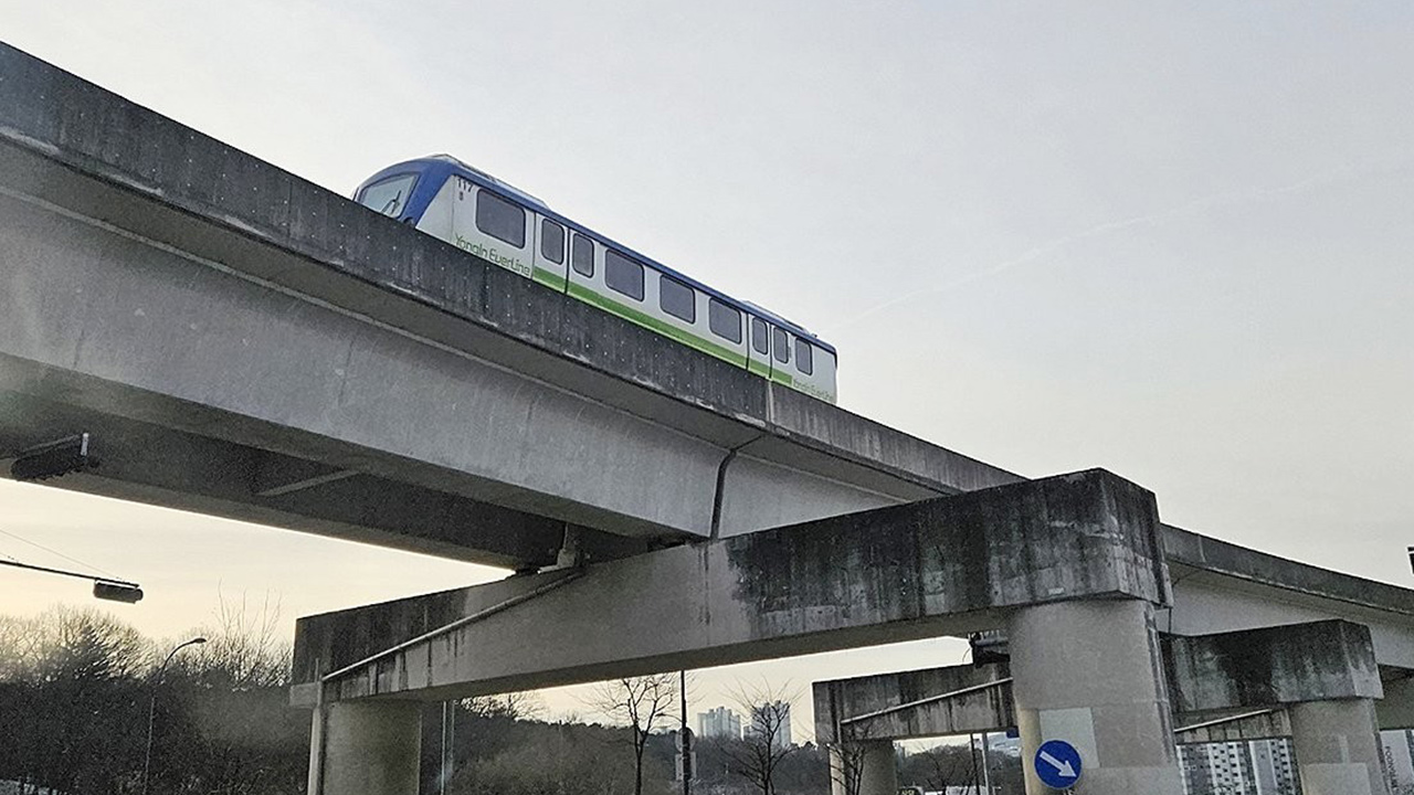 용인경전철 폭설로 운행 일시 중단