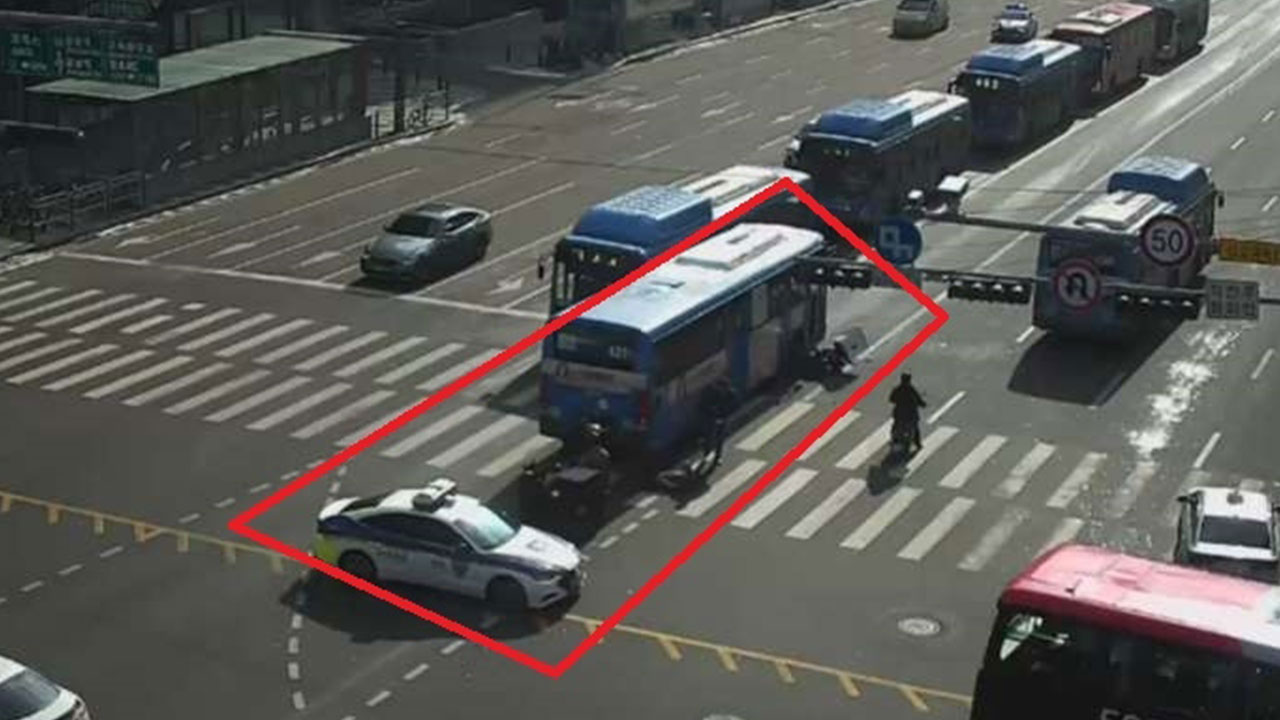 서울 강남대로서 오토바이와 버스 충돌‥60대 남성 숨져