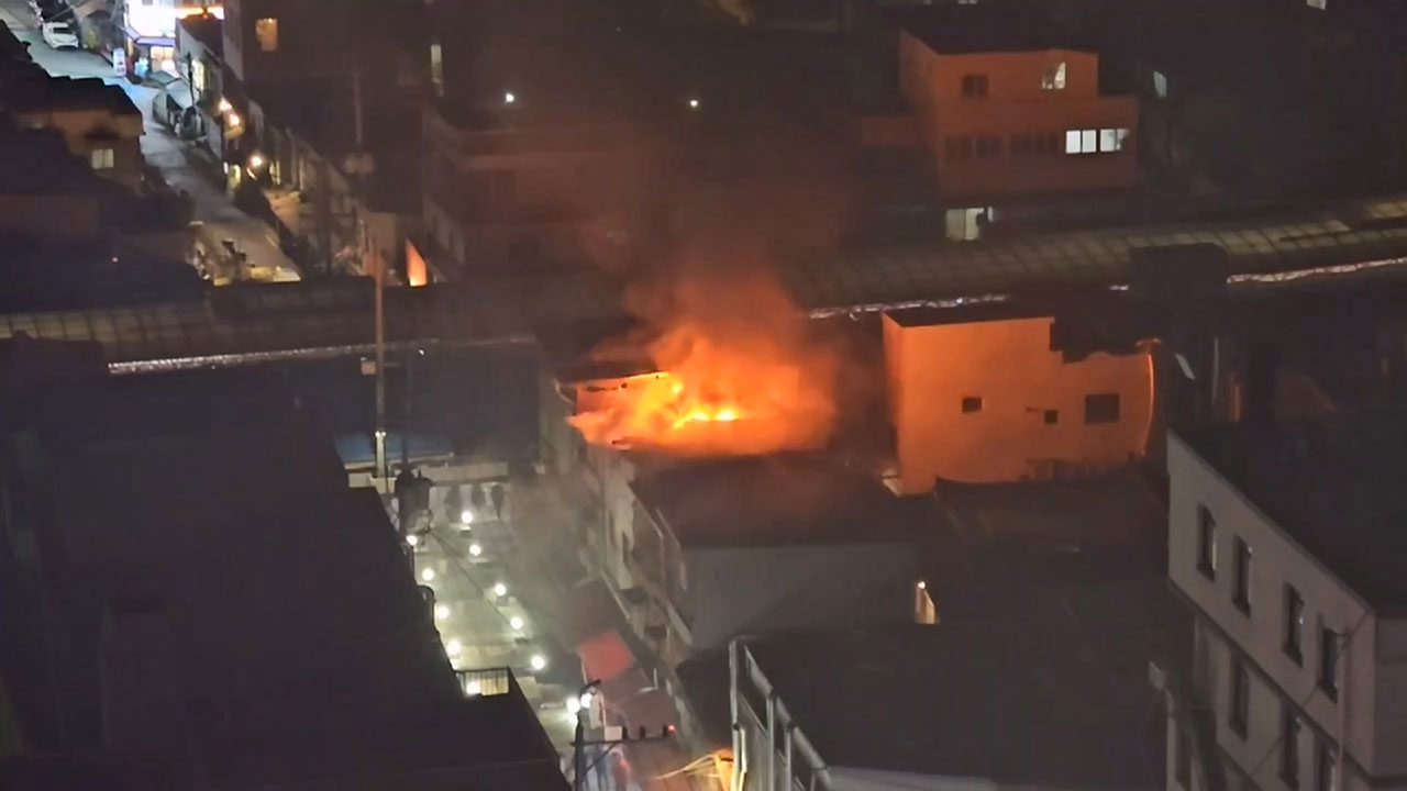 서울 중구 중앙시장 건물 옥탑방서 불‥1명 숨져