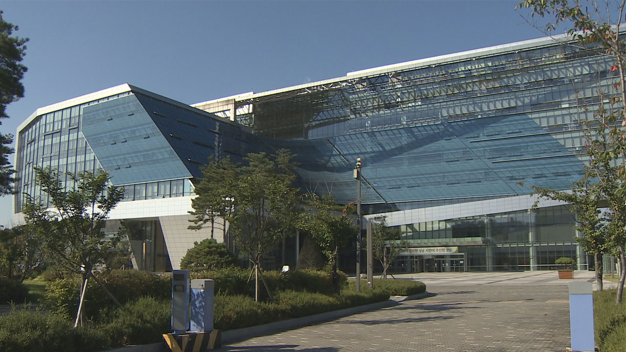 바카라사이트 주사위 중앙시장 주변 도로 수도관 파손으로 통제 중