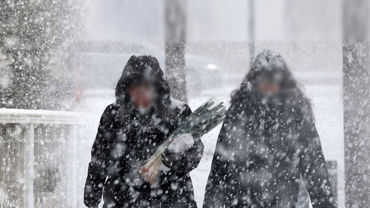 서울시, 새벽 눈 예보에 제설 비상근무 1단계 돌입 