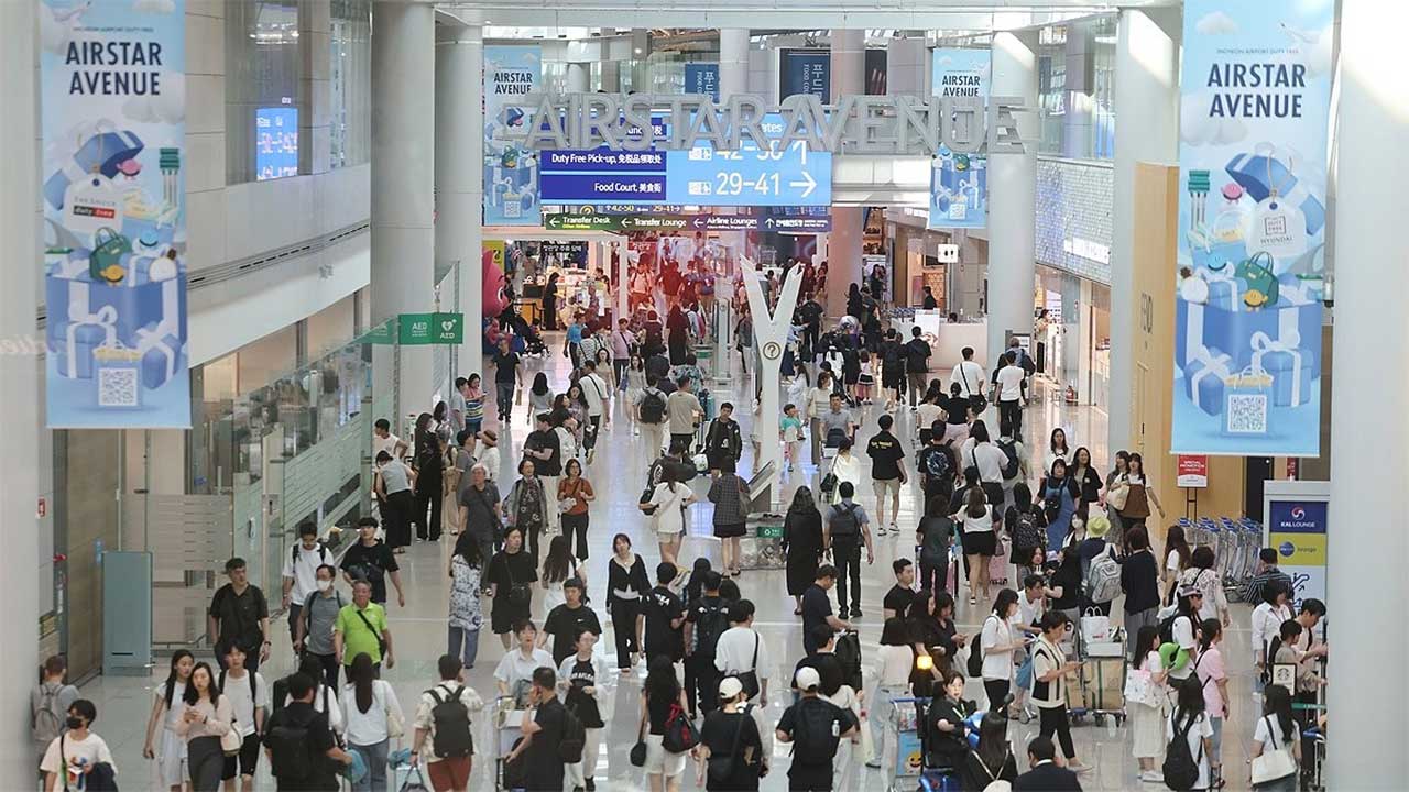 억대 명품시계 밀반입한 HDC신라면세점 전 대표 법정구속 