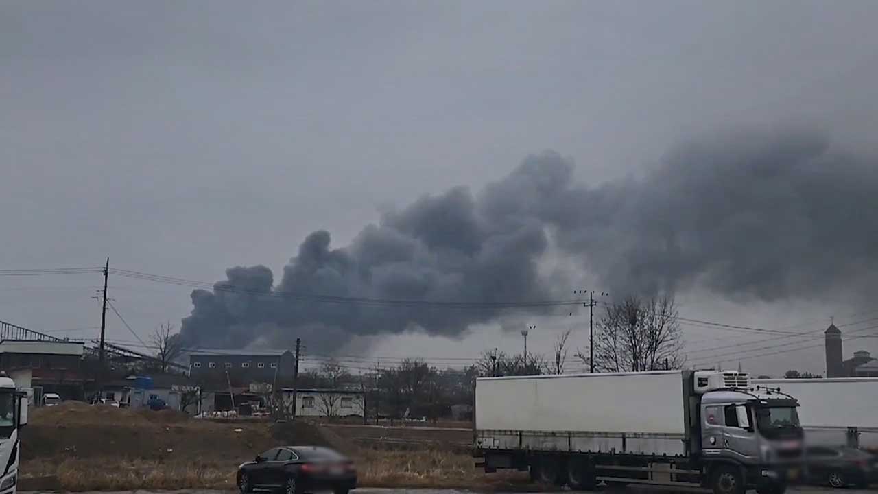 전북 LG화학생명과학 익산공장 화재 2시간 만에 완진‥10명 병원 이송