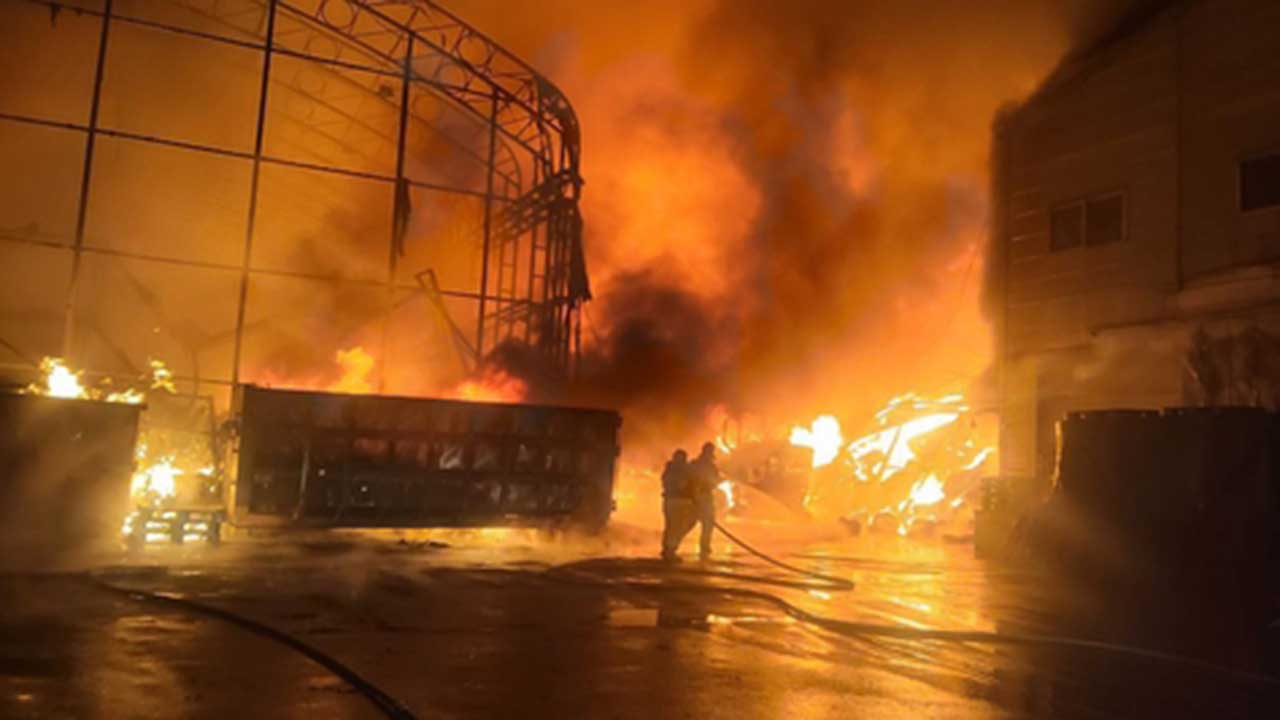 경기 화성 화장품 공장서 불‥13시간 만에 진화