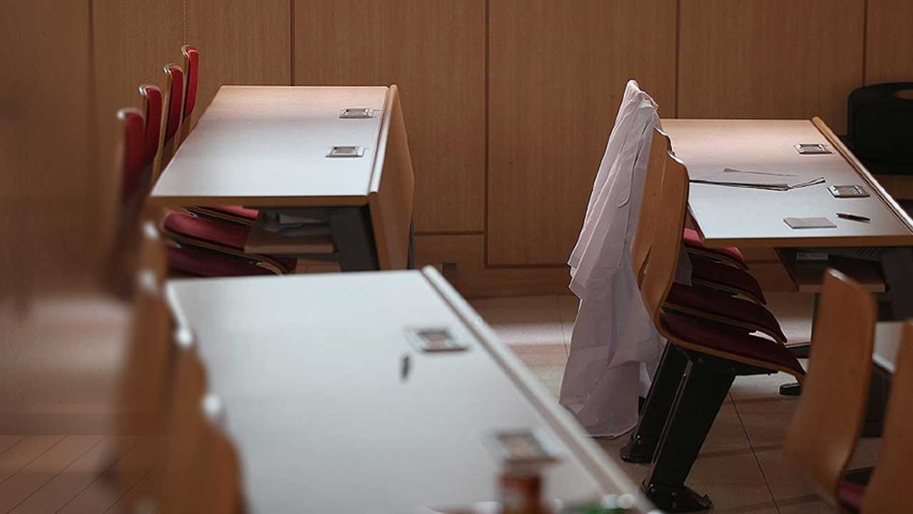 의대 열풍 속 "2022∼2024학년도 고3 줄었는데 의대 합격선은 올라"